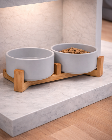 Cuenco de cerámica con soporte de bambú